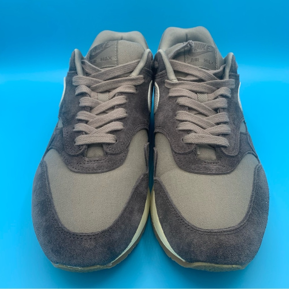 Men’s Nike Air Max 1 Premium Crepe Soft Grey Shoe FD5088-001 Sneaker Size 9 - Picture 2 of 10